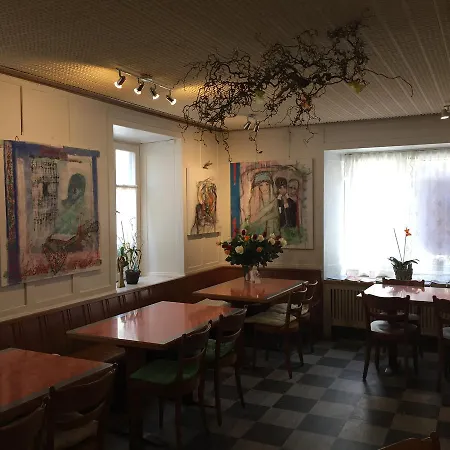 Cafe Olga Bed & Breakfast *